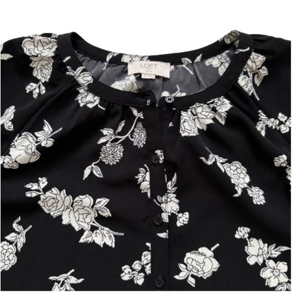 Loft Outlet Dress Black White Floral Ruffled Short Sleeve Button Front Size SP - Picture 8 of 12